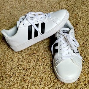 Adidas Womens Grand Court Sneakers